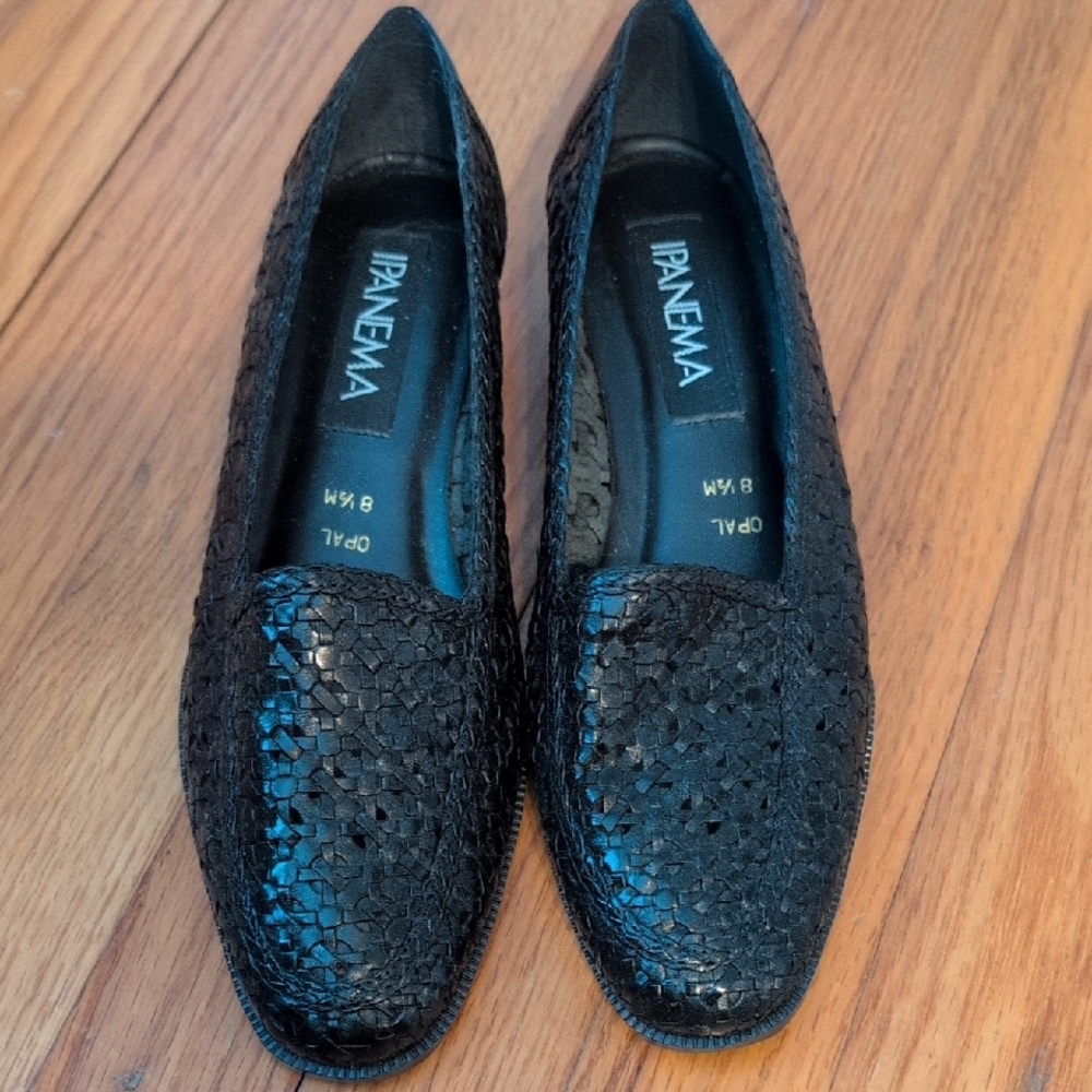 Vintage Ipanema woven Loafers 8.5. Like New.